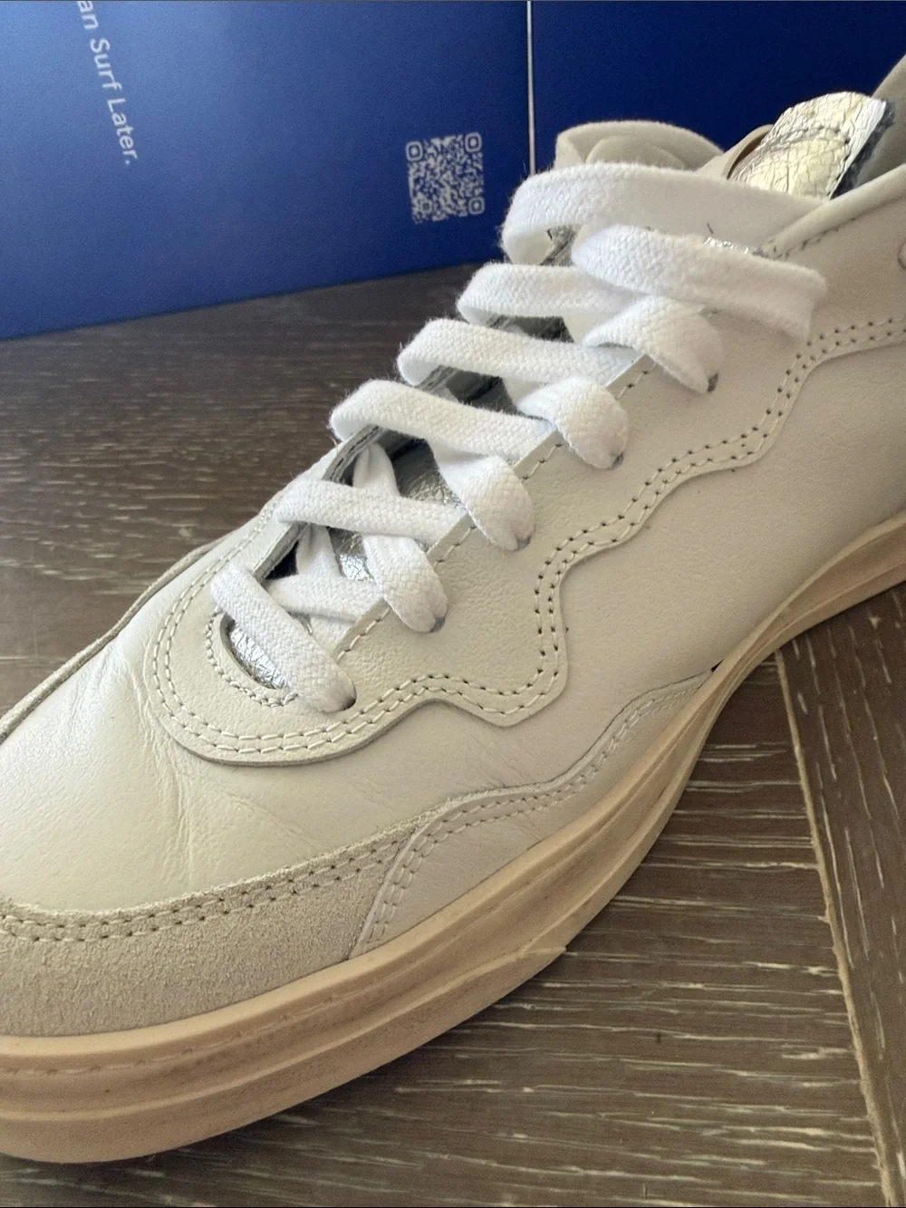 P448 Bali Platform sneaker Metallico women’s size 40 excellent considering